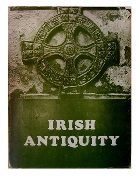 Donnchadh O Corrain - Irish Antiquity: Essays and Studies Presented to Professor M.J.O'Kelly - 9780902568105 - KEX0282899