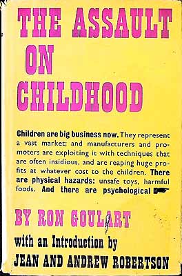 Ron Goulart - Assault on Childhood - 9780575004450 - KEX0304072