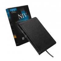 Esv Bibles By Crossway - NIV Pitt Minion Reference Edition, Black Calfsplit Leather, Red Letter Text: NI444:XR - 9781107655232 - V9781107655232