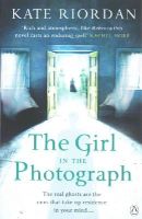 Kate Riordan - The Girl in the Photograph - 9781405917421 - V9781405917421