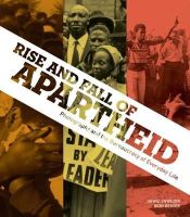 Okwui Enwezor - Rise and Fall of Apartheid: Photography and the Bureaucracy of Everyday Life - 9783791352800 - V9783791352800