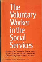 Aves Geraldine M - The Voluntary worker in the Social Services -  - KCK0002367